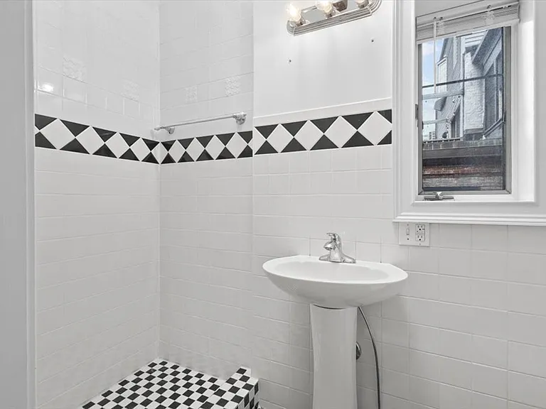 53 Hancock St #8 — Photo 9