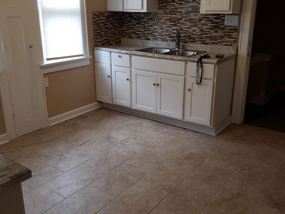 2nd image of 4647 N 38th St
