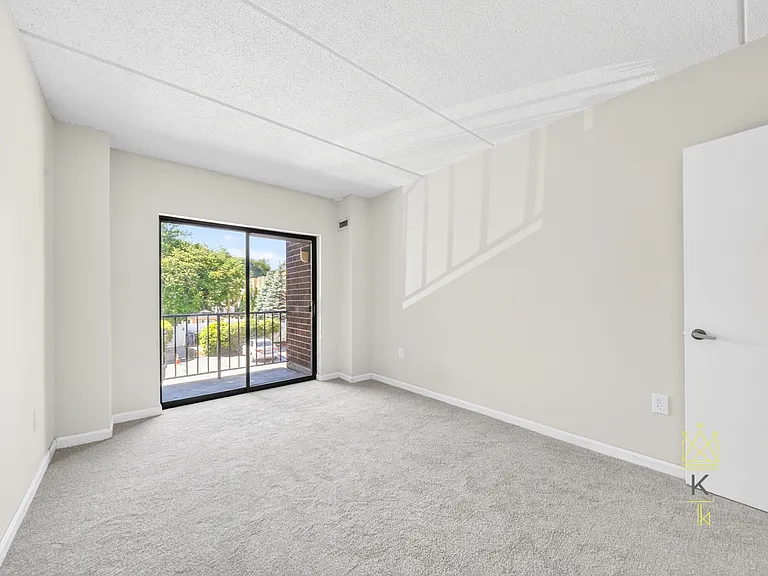 14 Heron St #208 — Photo 7