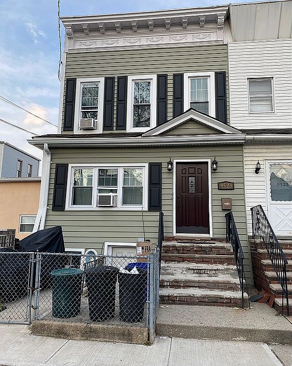 1st image of 9523 110th St