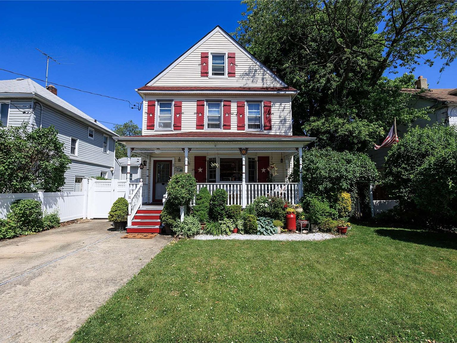 8 Oakmere Drive, Baldwin, NY 11510 Zillow