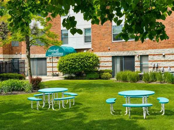 3265 Kirchoff Rd APT 116, Rolling Meadows, IL 60008