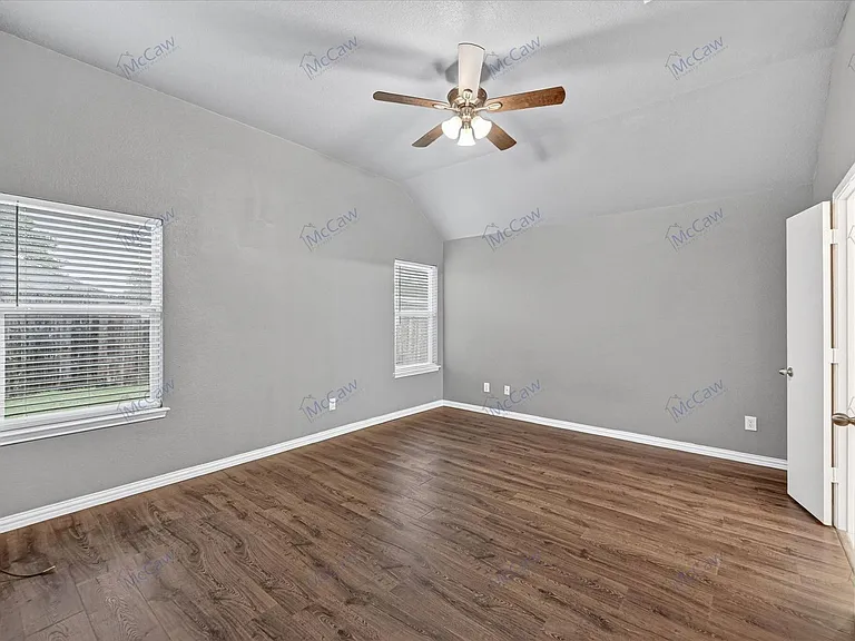 342 Leisure Ln — Photo 9