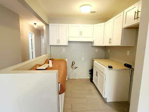 4th image of 791 Jennings St #2B