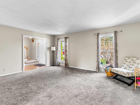 3rd image of 129 Knox Dr