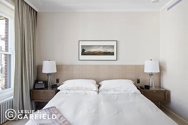 Sold by Leslie J. Garfield | media 11