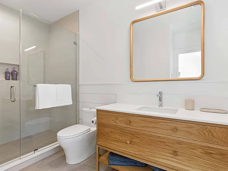 17 Dering Ln — Photo 25