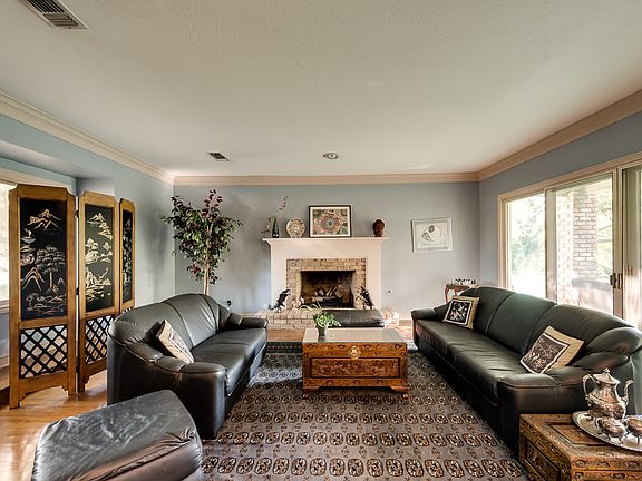 3rd image of 1401 Porto Bello Ct