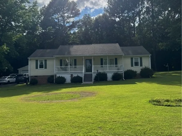 12380 Chester Dr, Disputanta, VA 23842