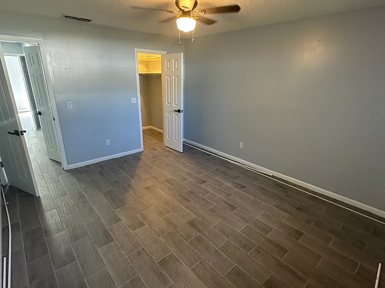 7047 Balboa Dr #7047 — Photo 10