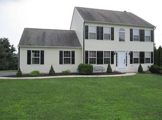 818 Old Greenhill Rd, West Chester, PA 19380