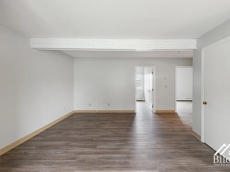 311 Jencks St — Photo 15
