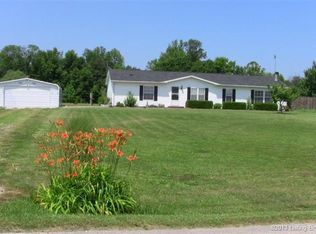 1055 N Finley Firehouse Rd, Scottsburg, IN 47170