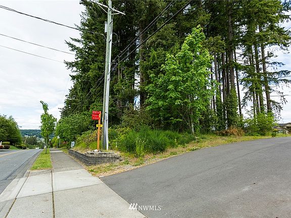 4th image of 0 Stinson Ave