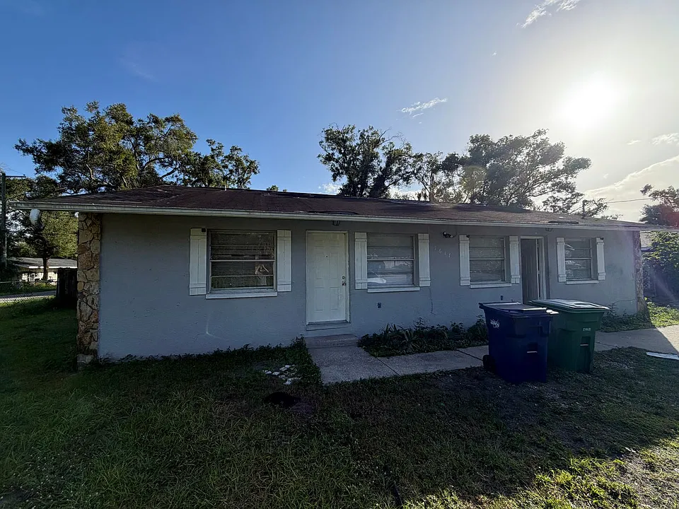 1617 E Sitka St
