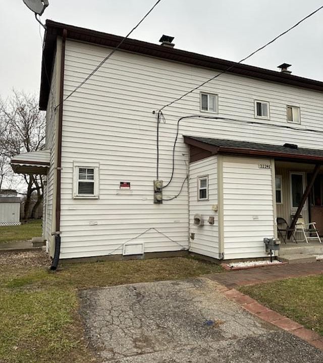 1st image of 32246 Oscoda Ct