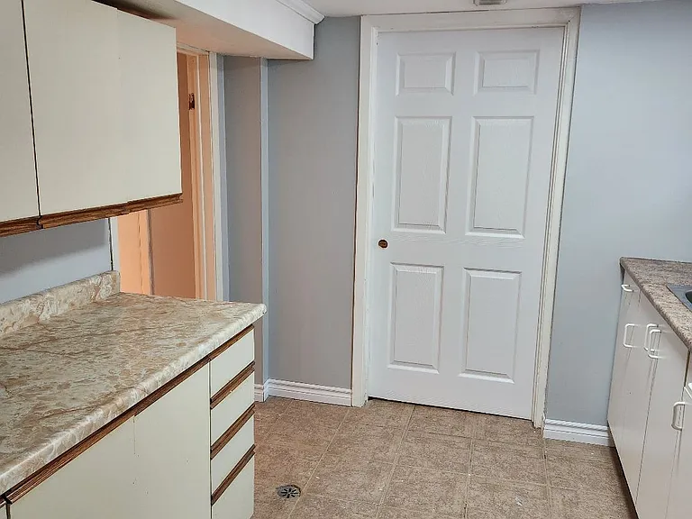 149 N Bonnington Ave #LOWER — Photo 3