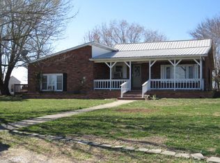 1014 Oldfield Rd, Oldfield, MO 65720