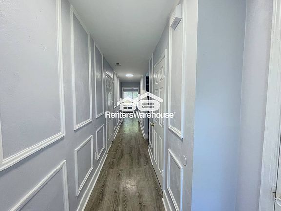3rd image of 1014 Melton St