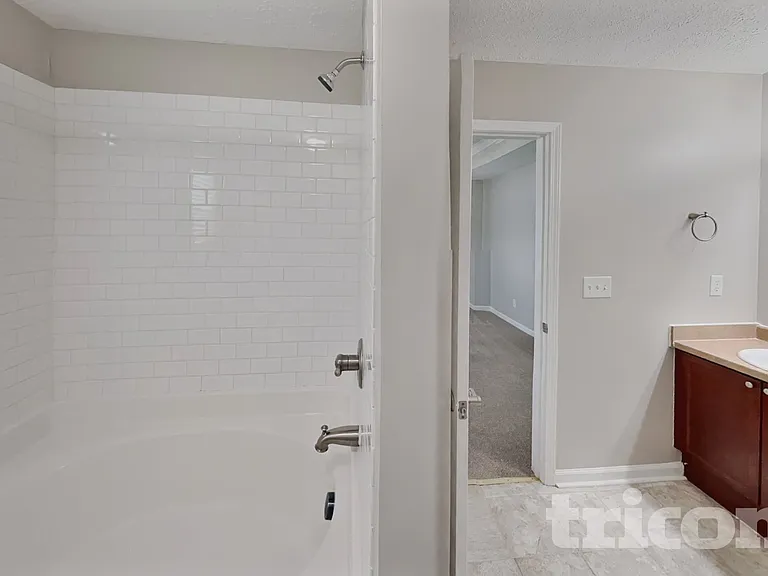 501 Homey Dr — Photo 10