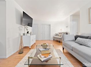 112A Keystone Ct, Woodbridge, NJ 07095