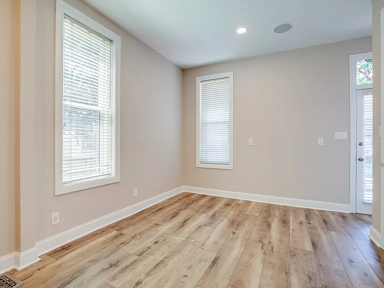 2301 N Marion St #1 — Photo 15
