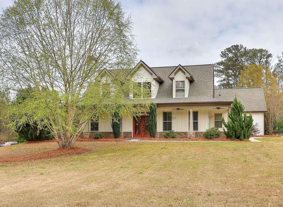 1st image of 325 Brook Hollow Ln