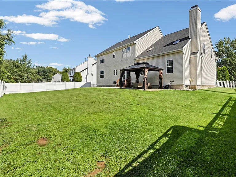 49 Equestrian Dr — Photo 41