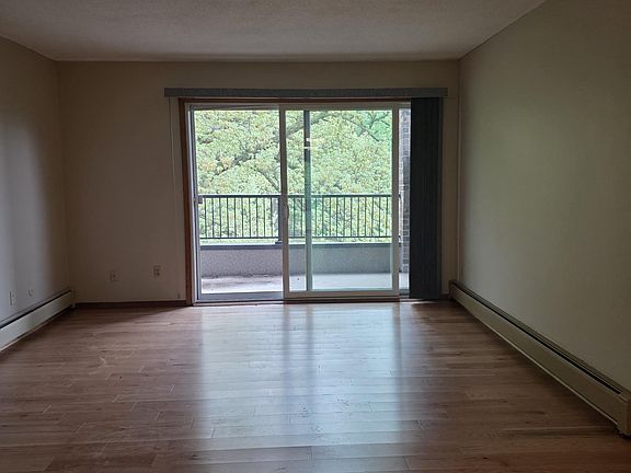 3rd image of 2210 Midland Grove Rd APT 309
