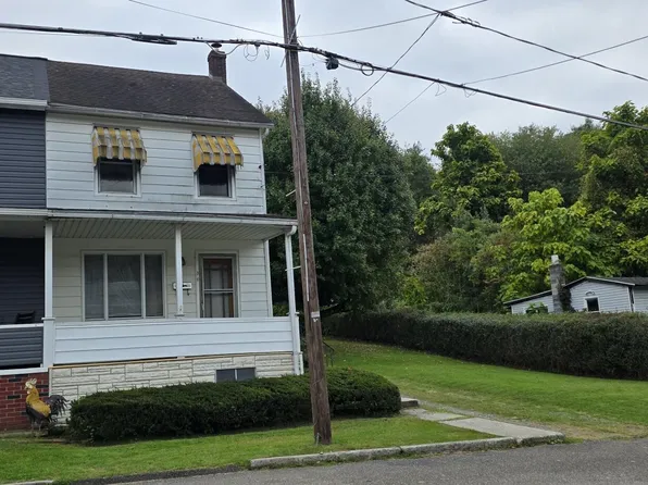 36 Bull Run St, Coaldale, PA 18218