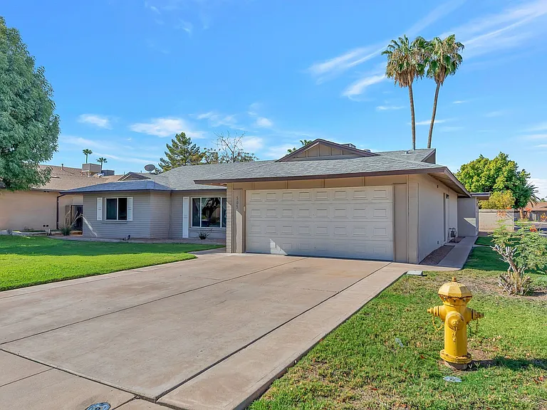 505 E Carson Dr — Photo 23