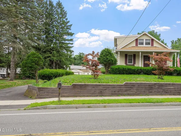 282 Schoolhouse Road, Albany, NY 12203