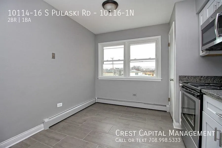 Building Photo - 10114 S Pulaski Rd #3W