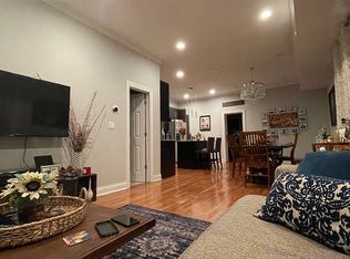 2247 W Erie St #2, Chicago, IL 60612