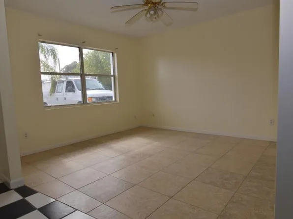 3104 Langston Dr, Fort Pierce, FL 34946