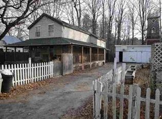 8 Thompson St, Broadalbin, NY 12025