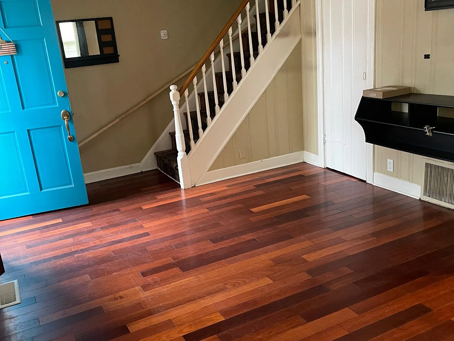 3 bed, 1300 sqft, $1,900 — Photo 3