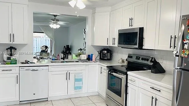 Townhomes Of La Jolla — Photo 1