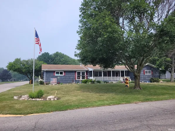 545 S Bowen Ave, Bremen, IN 46506