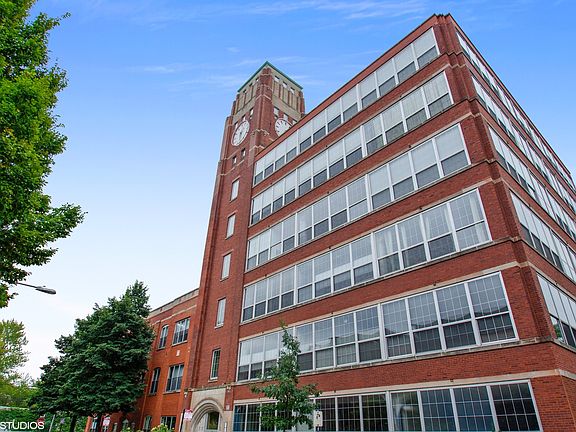 2nd image of 1801 W Larchmont Ave APT 101