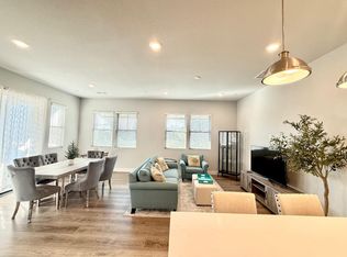 1661 Spring St #424, Davis, CA 95616