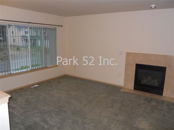 5th image of 222 174th St E