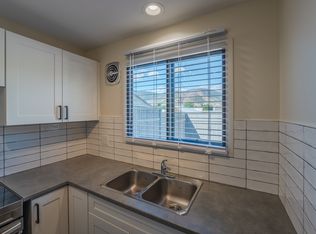 Ellis Creek Townhouses, Penticton, BC V2A 6Y5