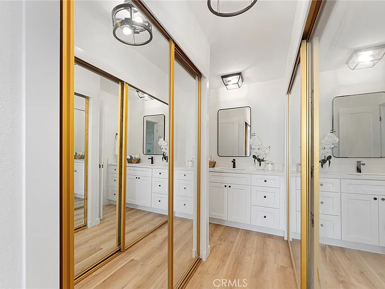 125 N Allen Ave #125 — Photo 3