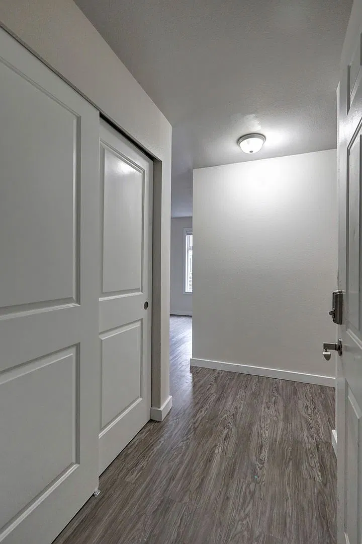 Parkside Apartments — Photo 2