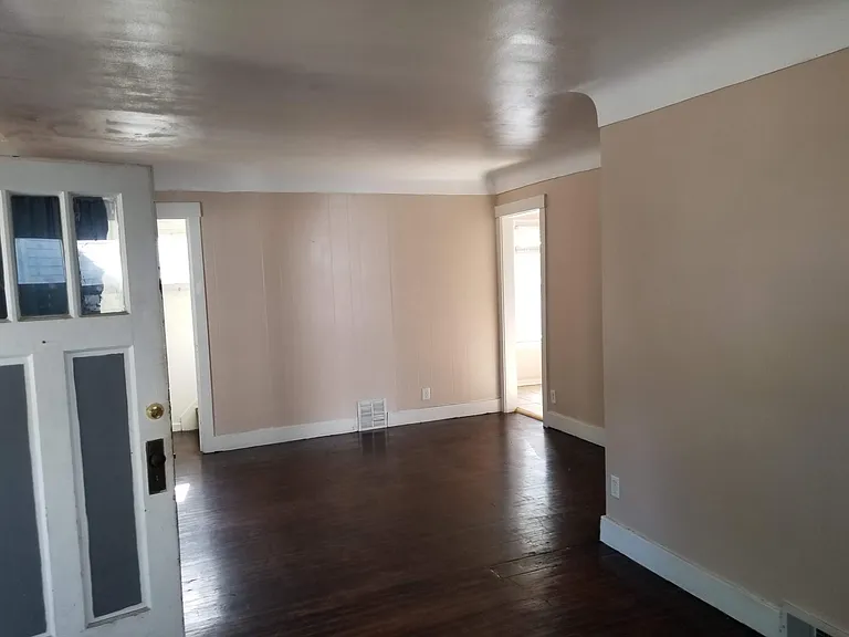 67 W Garfield Ave — Photo 3