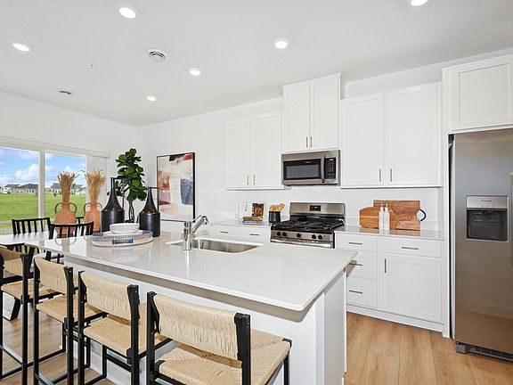 4th image of 4981 Rudolf Ln NW