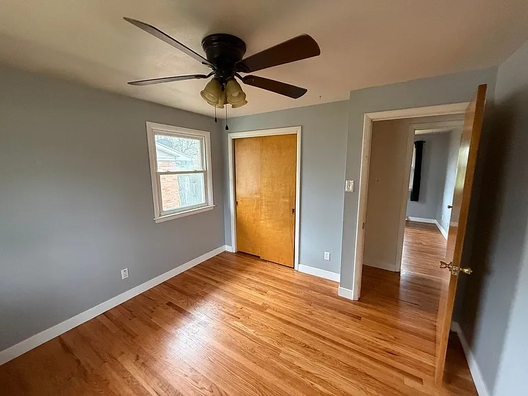 211 Bourn Ave — Photo 12