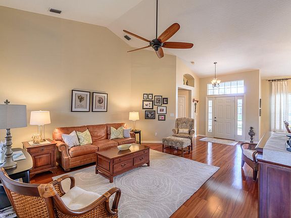 5th image of 3220 Lago Vista Dr