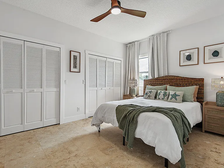 10 Castle Ct — Photo 67